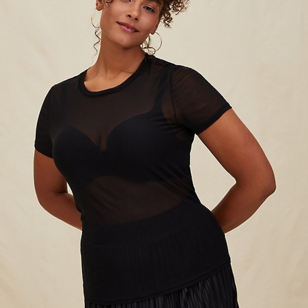 💋 2/$30 - NWT Torrid Sheer Black Chiffon Top
